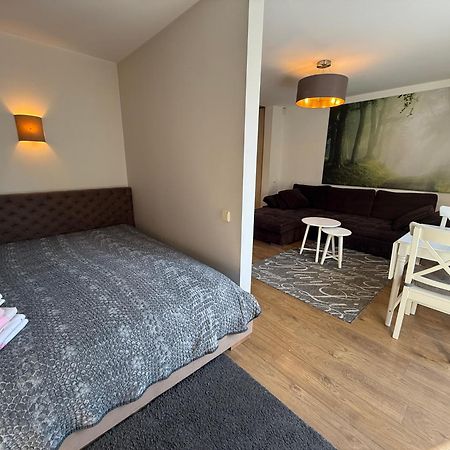 Cozy Garden Free Parking Apartment Вилнюс Екстериор снимка