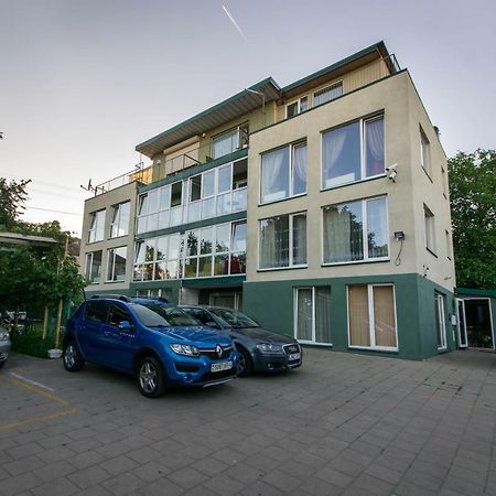 Cozy Garden Free Parking Apartment Вилнюс Екстериор снимка